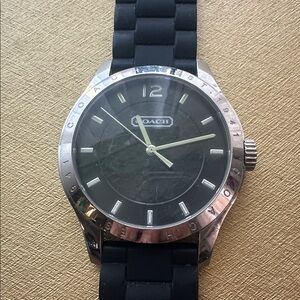 Coach Maddy Quartz Black Women's Watch New Battery ( See Photo & description)